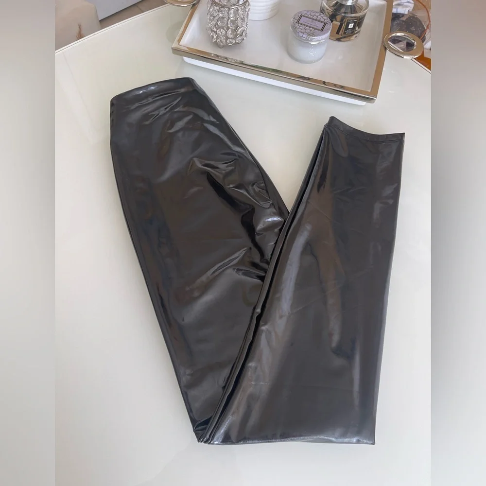 H&M Divided black faux pantent leather vinyl leggings - Picture 11 of 14